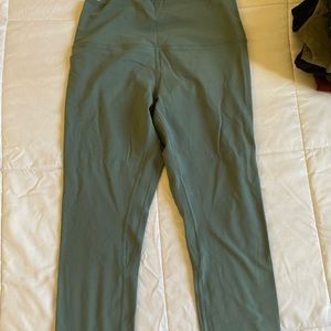 Lululemon align crop